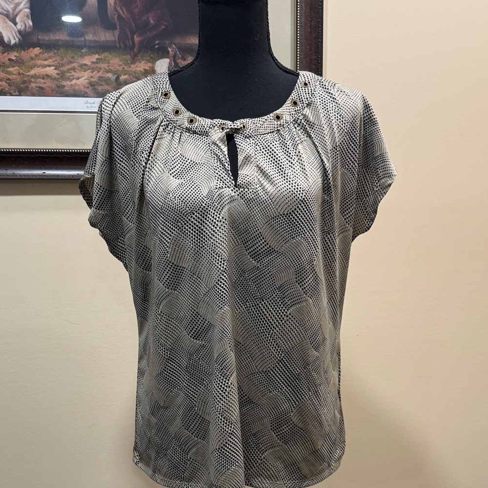 Juniper + Lime Grey and Black Polka Dot Blouse